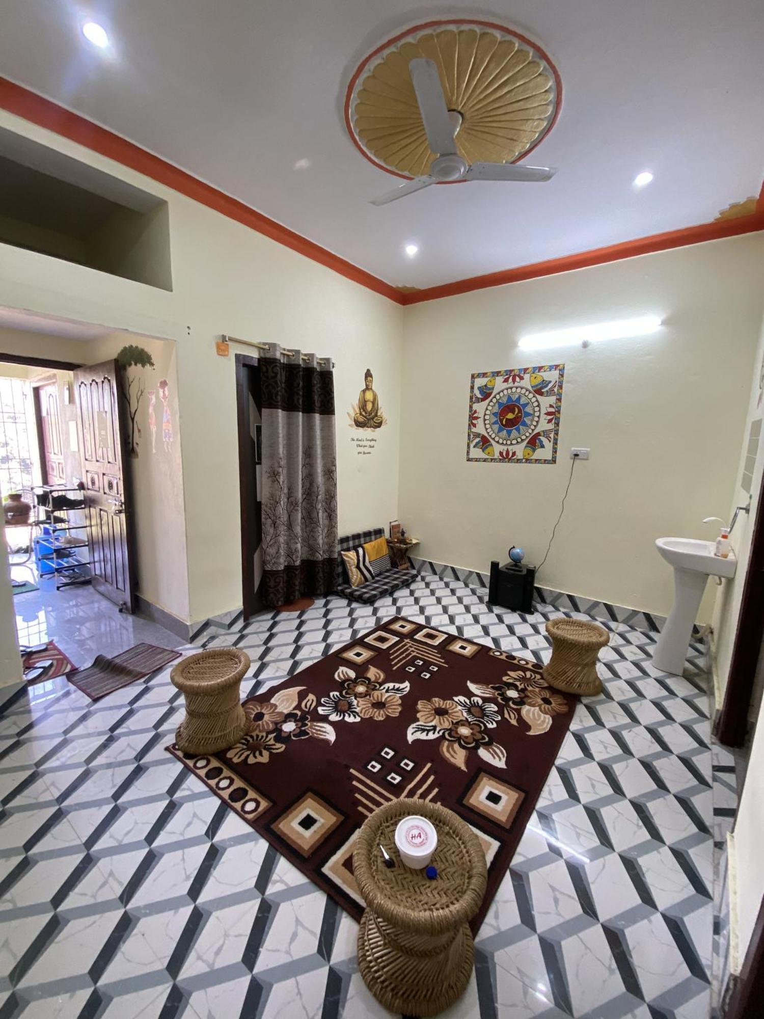 Nikunj Dorme Hostel Rajgir Bagian luar foto